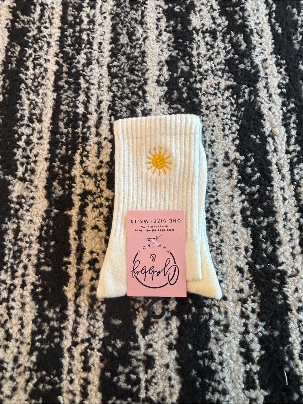 Gabby and Threads Women's Grip Socks